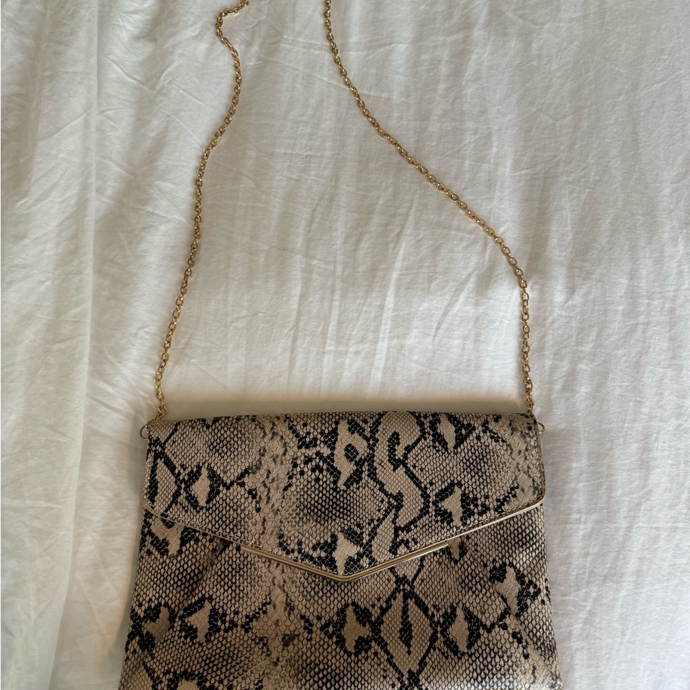 Snakeskin (faux) Patterned Chain Shoulder Bag